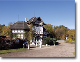 Das Erfurter Dreienbrunnenbad in 1 Gehminute von der Erfurter Ferienwohnung Erfurt Mary-Land zu erreichen
